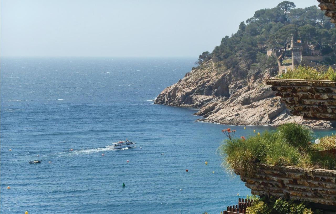 2 Bedroom Amazing Apartment In Tossa De Mar Extérieur photo